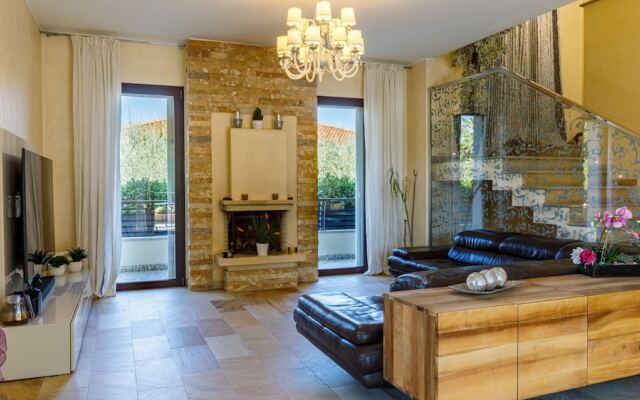 Villa Alais 8 Emma Villas