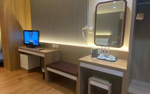Lovina Inn Nagoya Batam