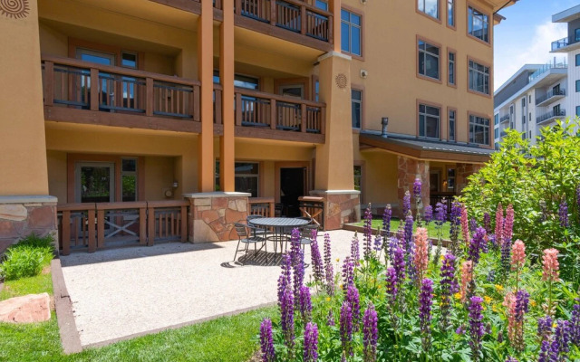 Sundial C006-005a 3BR