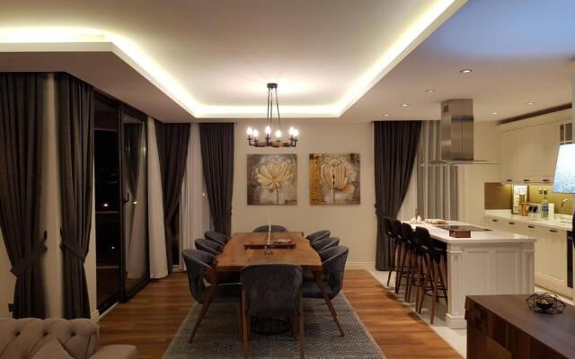 Arnelya Beach Penthouse 285m2