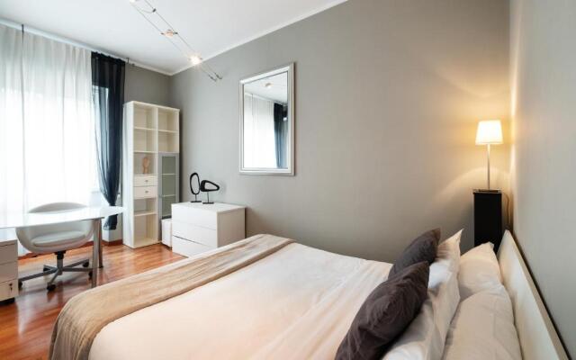 BMGA l Penthouse With Terrace and 3Bdr in San Giovanni