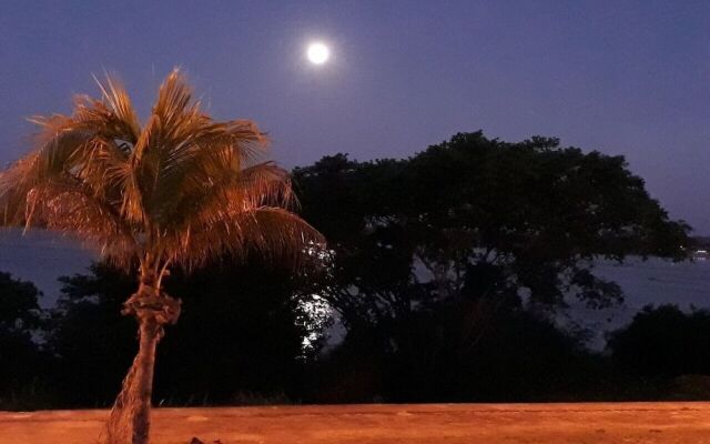 Taruma Tropical Hotel