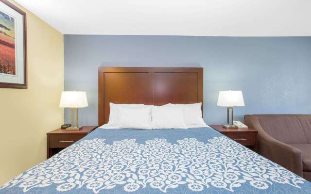 Days Inn by Wyndham Grand Island