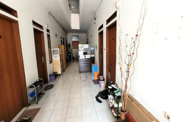 Hotel O Regol Srimahi Residence