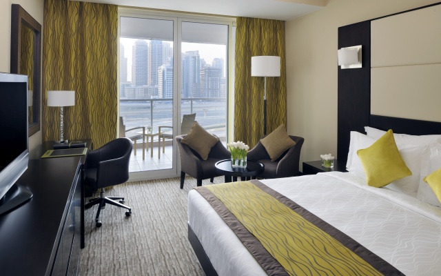 Mövenpick Jumeirah Lakes Towers Hotel