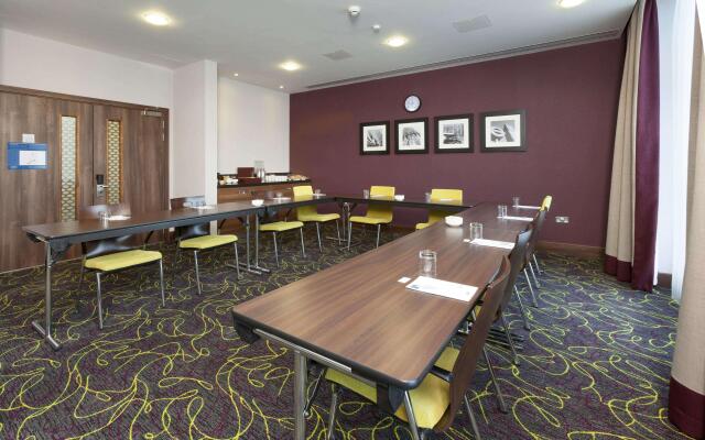 Hampton by Hilton London Luton Airport