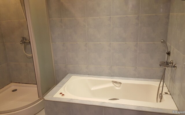 Dumaguete Royal Suite Inn