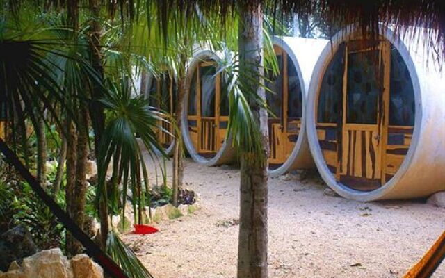 Tubo Tulum Hostel