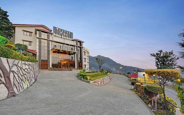 The Prince - A Lake Facing Resort and Spa