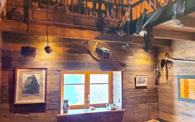 Chalet With 7 Bedrooms in Saint-jean-d'arves, With Wonderful Mountain