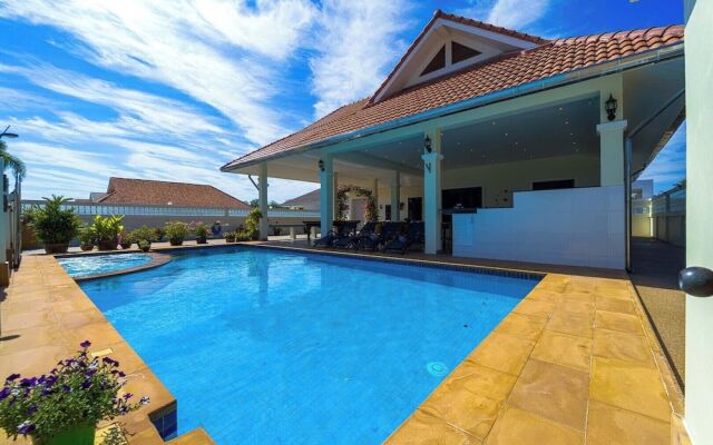 Private 3 Bedroom Pool Villa - PV7