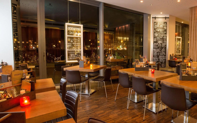 DoubleTree by Hilton Amsterdam Centraal Station