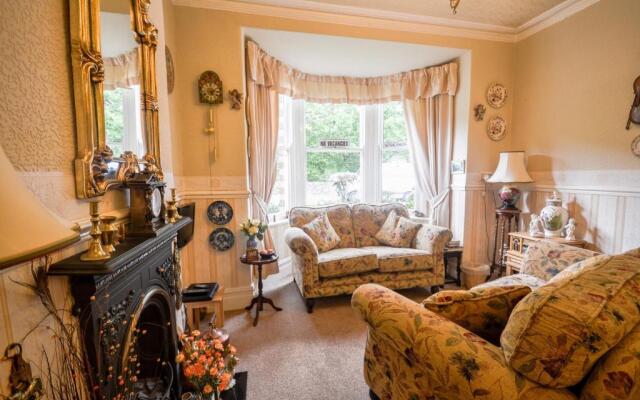 Gorphwysfa House B & B