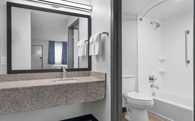 Auburn Lodge Near University