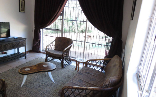 Meerkatplaats Guesthouse and B&B