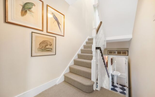 Green Retreat On Askew Crescent