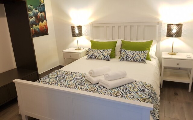 Vieira Apartments II