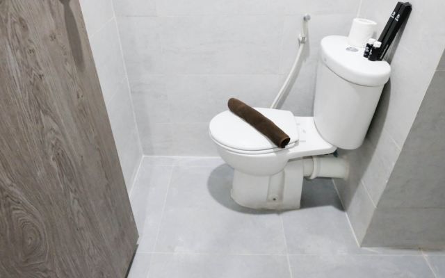 Homey And Compact Studio Apartment At Taman Melati Surabaya