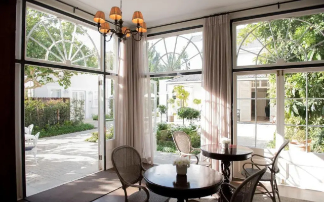 River Manor Boutique Hotel