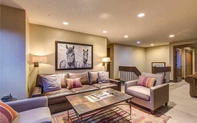 Aspen Hollow #2 5 Bedroom Condo