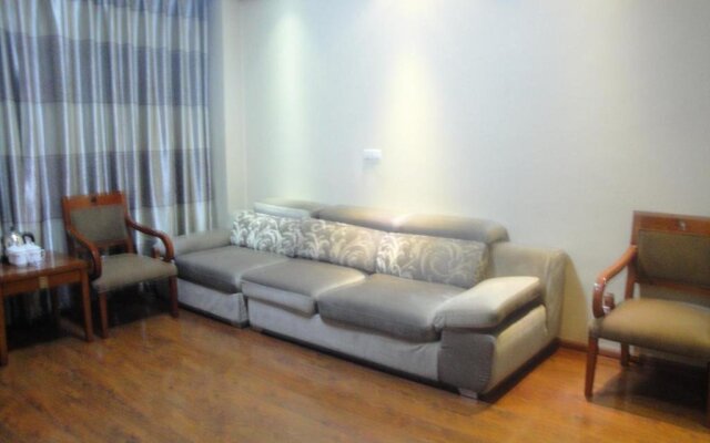 Mudanjiang Wan Zai Business Hotel