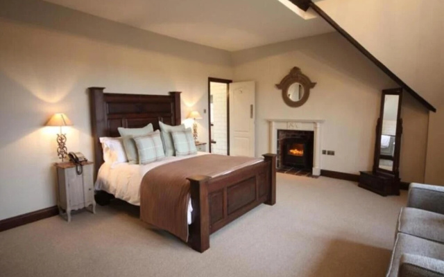 Weston Hall
