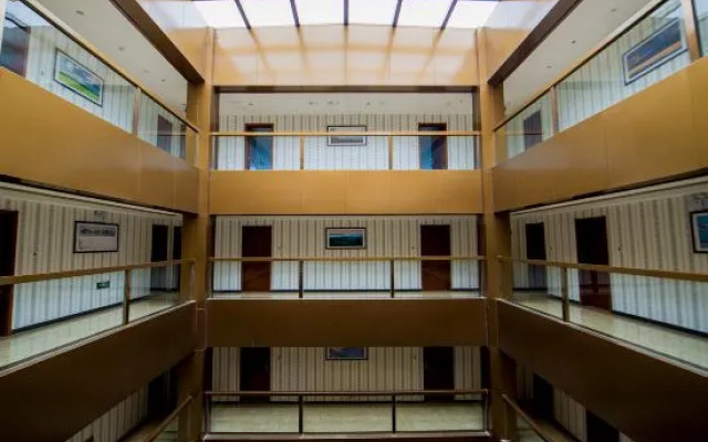 Saihanba Jinding Holiday Hotel