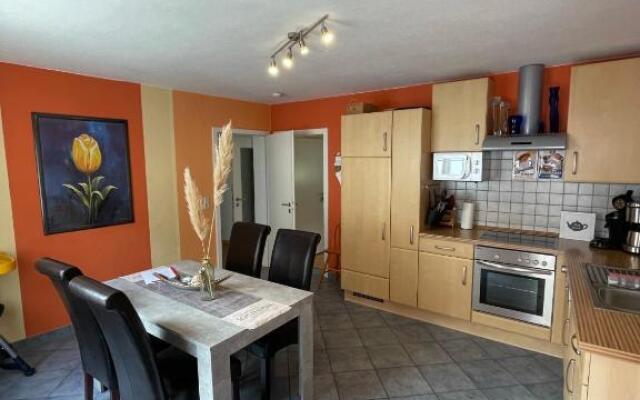 Ferienwohnung & Apartment Am Steinbrunnen