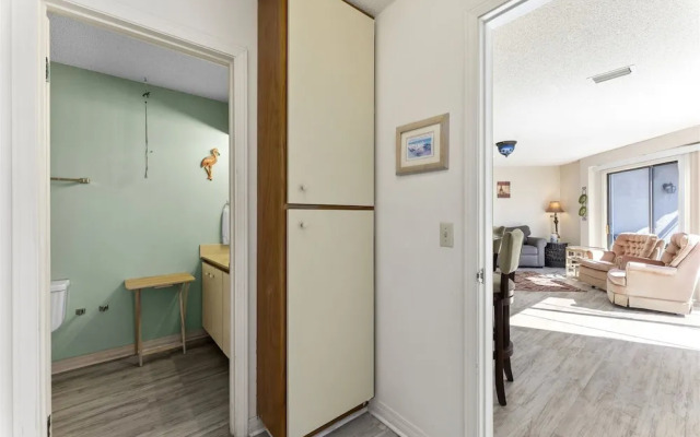 1302b St Thomas Square