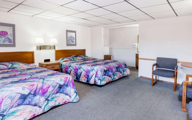Knights Inn Mackinaw City