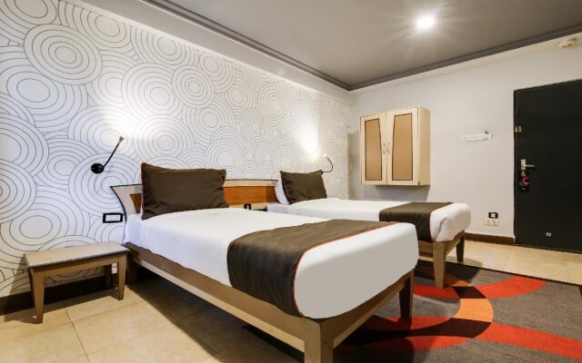 Om Shiv Hotel by Oyo Rooms