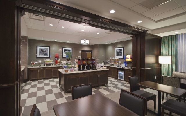 Hampton Inn & Suites Columbus/University Area