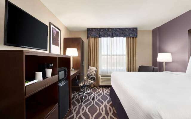 IBAN Dallas Park Central Hotel, Trademark by Wyndham