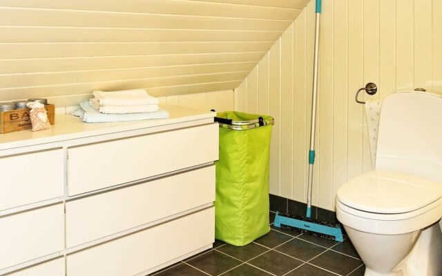 5 Person Holiday Home in Lonevag