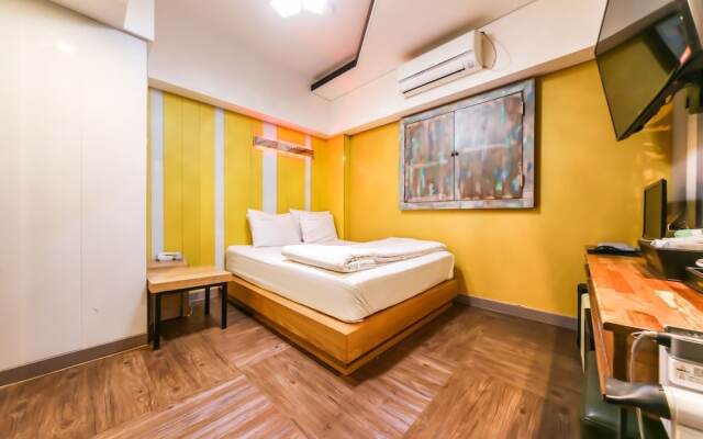 Daegu Dongseong-ro Nana