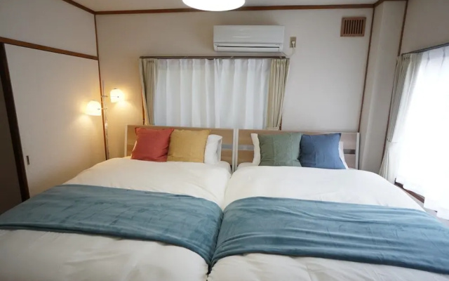 Guesthouse Ebisu EBH0002E – Guest Rooms – Osaka