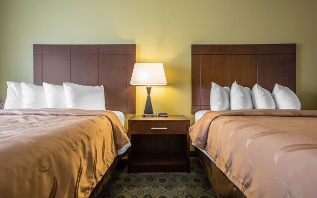 Quality Inn & Suites Bloomington