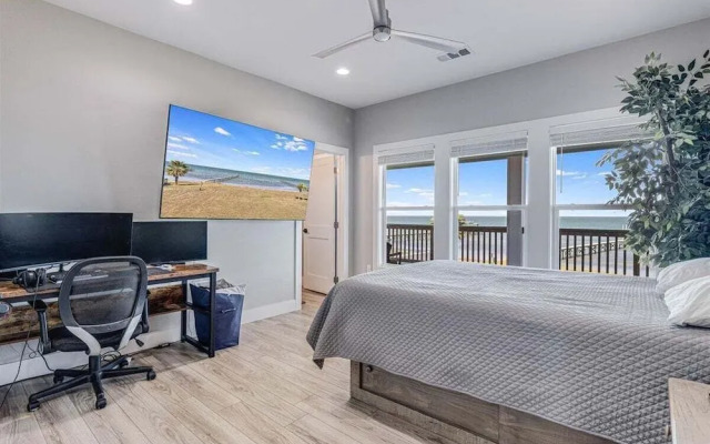 Tranquil Waters 8 Bedroom Home