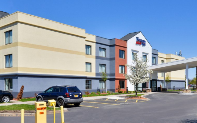 Fairfield Inn Marriott Rochester Airport