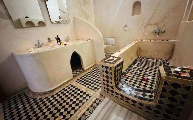 Riad Dar El Bacha