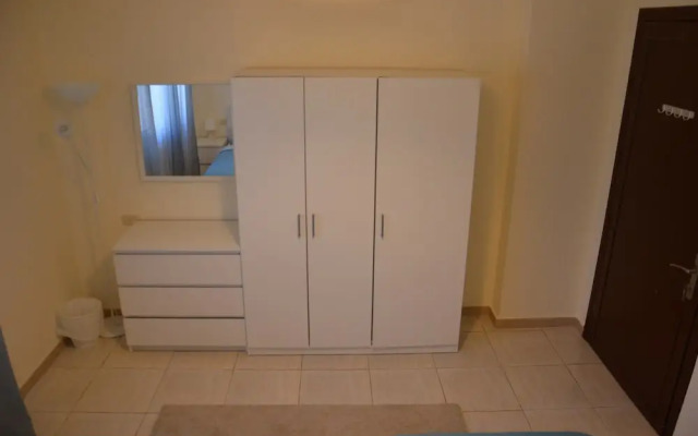 Arman Hotel Suites