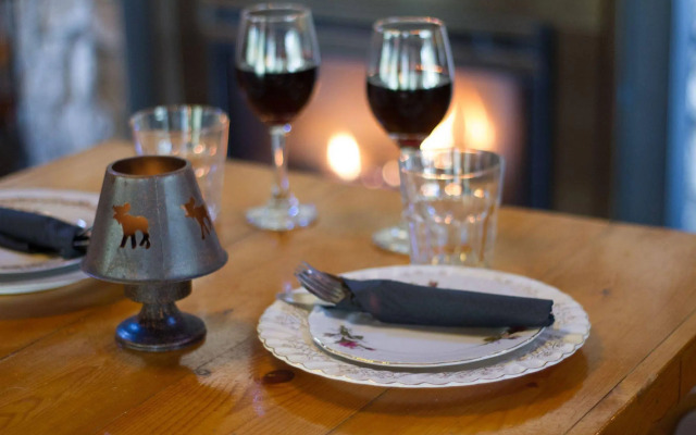 Kootenay Park Lodge