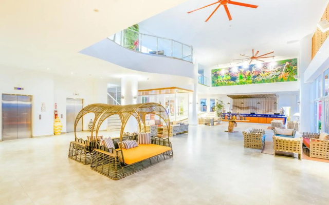 Grand Decameron Cornwall Beach, A Trademark All-Inclusive Resort