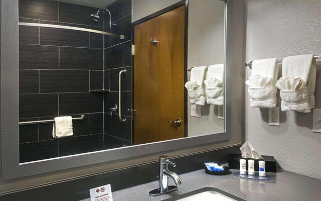 Best Western Plus Lampasas Inn & Suites