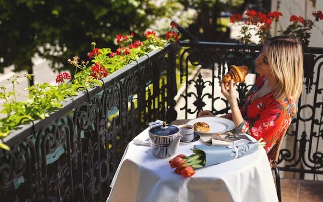 Octava Boutique Hotel