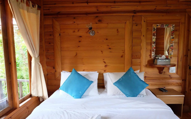 Tonsak Resort