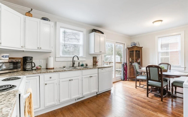 Cumberland Ave - 214