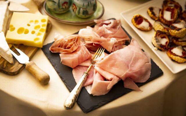 QK Costa58 Home Tower