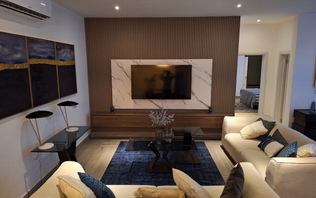 Victor Regents Apartment