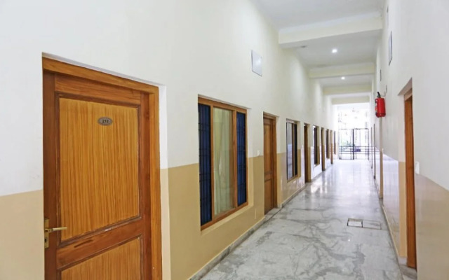 Hotel Jay Continental By OYO Rooms